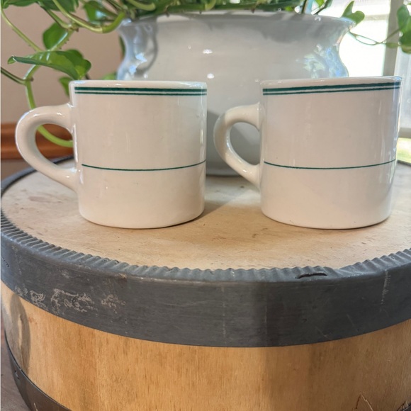 Vintage restaurantware coffee mugs - Picture 2 of 4